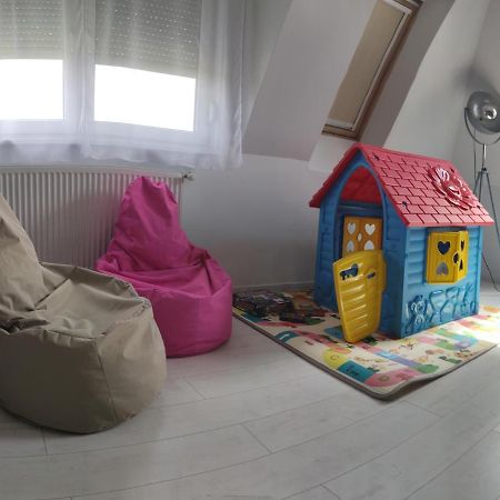 Ikon Apartman Hajdúszoboszló Екстериор снимка