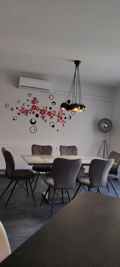 Ikon Apartman Hajdúszoboszló Екстериор снимка
