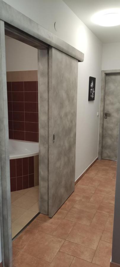 Ikon Apartman Hajdúszoboszló Екстериор снимка