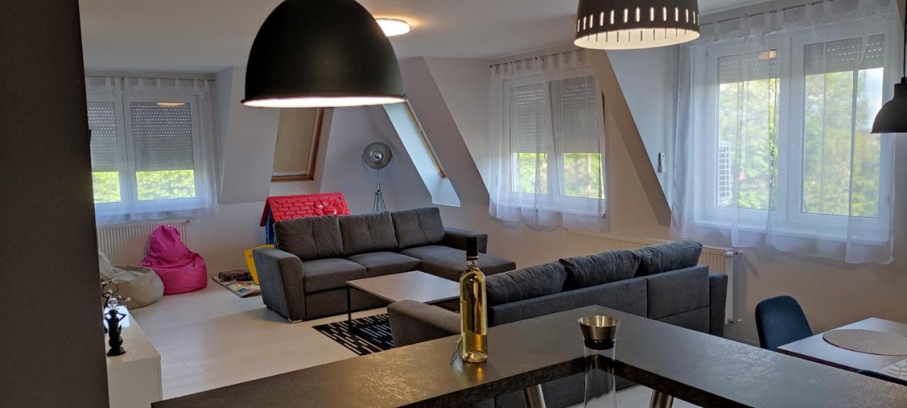 Ikon Apartman Hajdúszoboszló Екстериор снимка