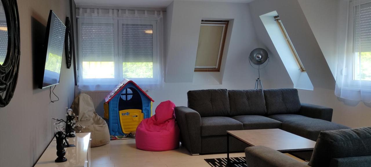Ikon Apartman Hajdúszoboszló Екстериор снимка